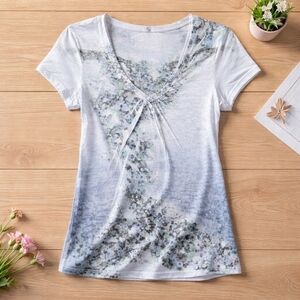 Maurices L Large Thin White Floral Short Sleeve Tee Tshirt